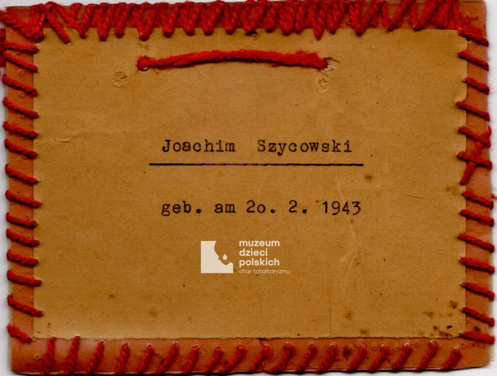 Tabliczka z danymi personalnymi, otrzymana przed wysyłką do Rawicza (zbiory prywatne)